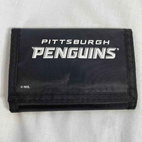 Pittsburgh Penguins Black Nylon Wallet Trifold Hook Loop Closure Hockey Logo NHL - Picture 2 of 7